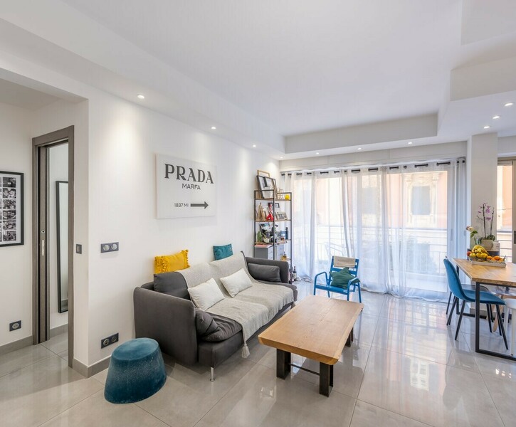 MAGNIFIQUE RENOVATION PROCHE PORT DE MONACO