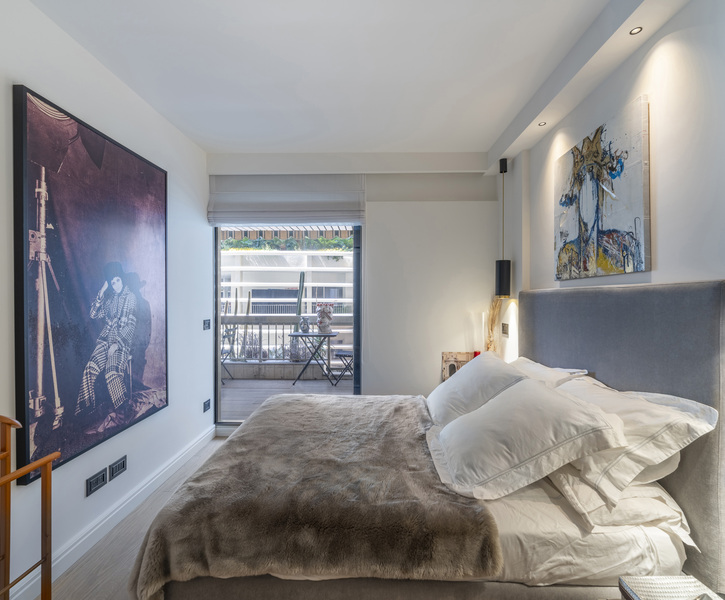 EXCLUSIVITE  - 2P 60M² ELEGAMMENT  RENOVE - RESIDENCE AVEC CONCIERGE - PARKING ET CAVE  EN SUS