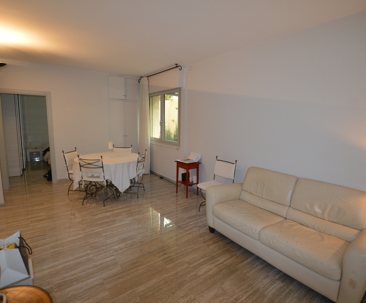 SPACIOUS 2 ROOMS WITH TERRACE