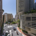 EXCLUSIVITE  - 2P 60M² ELEGAMMENT  RENOVE - RESIDENCE AVEC CONCIERGE - PARKING ET CAVE  EN SUS - 12