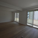 VOLUMI MOLTO BELLI PER QUESTO 4 CAMERE COMPLETAMENTE RIFATTO VISTA MARE E ROCCA - 2