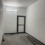 BON INVESTISSEMENT - Grand Local de Stockage rénové -  7 rue du Berceau